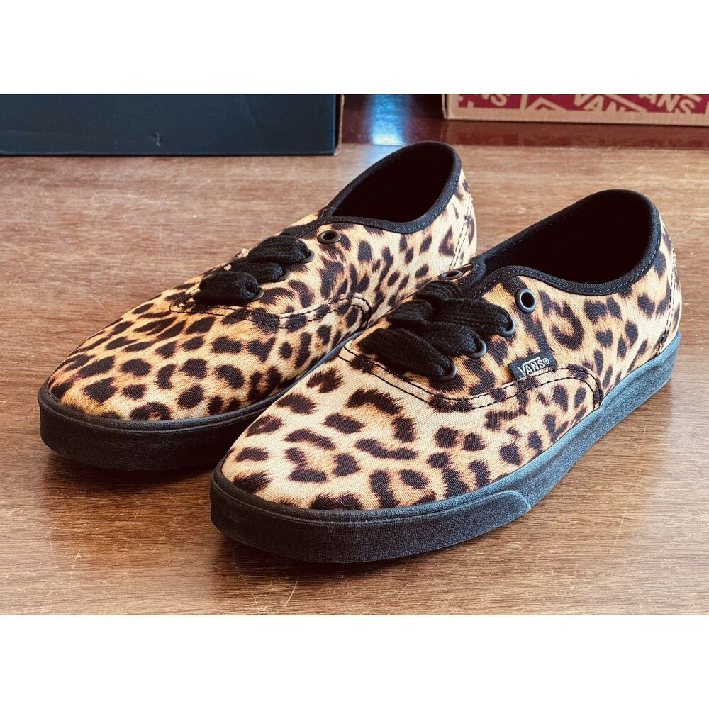 Women’s Size 7 Vans Authentic Lowpro Leopard VN000D04LPR